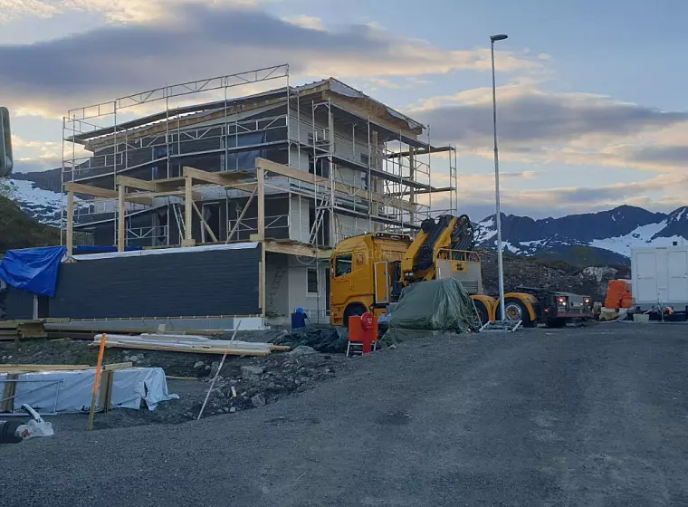 Северный склон Pr-2 (ПРЕфаб технология) — фото строительства